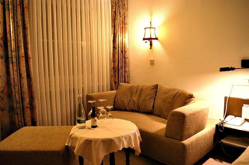 Hotel Restaurant Baeren フロイデンシュタット 部屋 写真